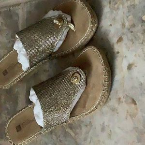 White Mountain Espadrille wedge heel sandals gold size 7 womens